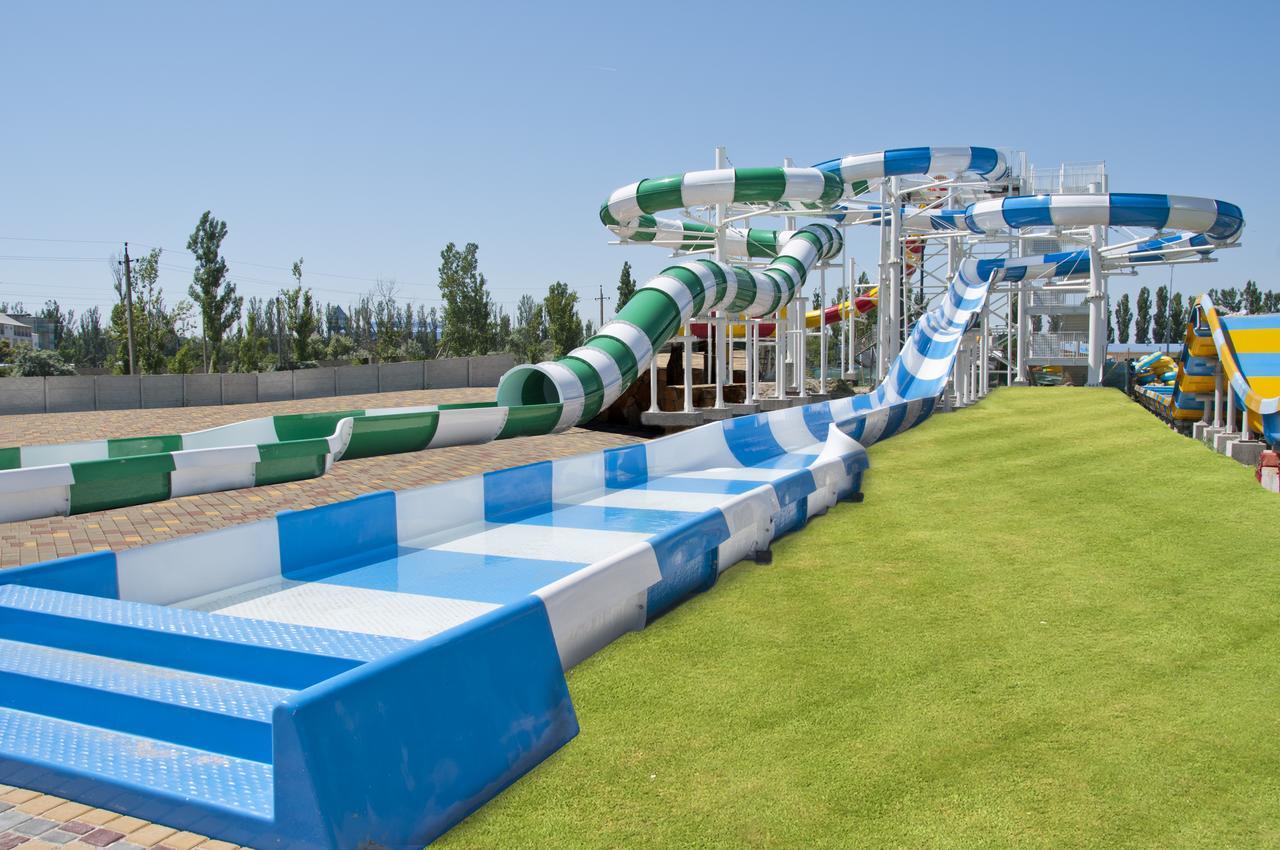 Aquapark Koblevo Hotel Exteriör bild